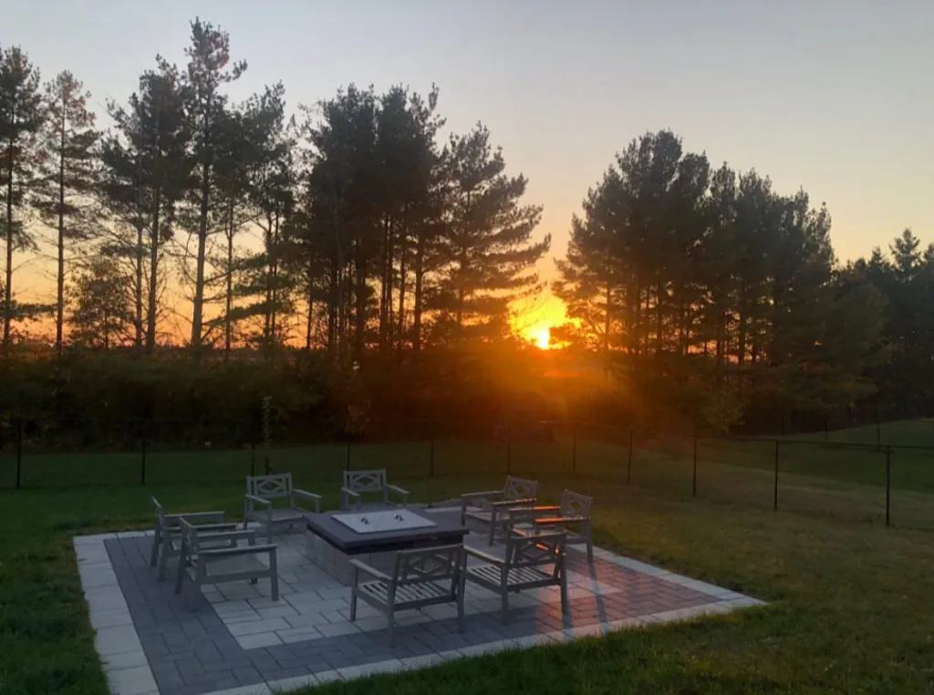 Ardisan hardscaping